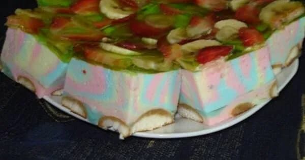 Przepis na ciasto tęcza z galaretek – łatwe i efektowne dla dzieci Przepis na ciasto tęcza z galaretek – łatwe i efektowne dla dzieci