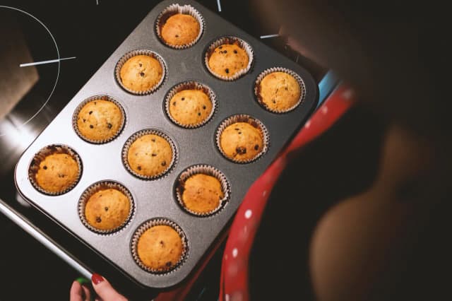 Jak zrobić papilotki na muffinki - proste i tanie sposoby na DIY Jak zrobić papilotki na muffinki - proste i tanie sposoby na DIY